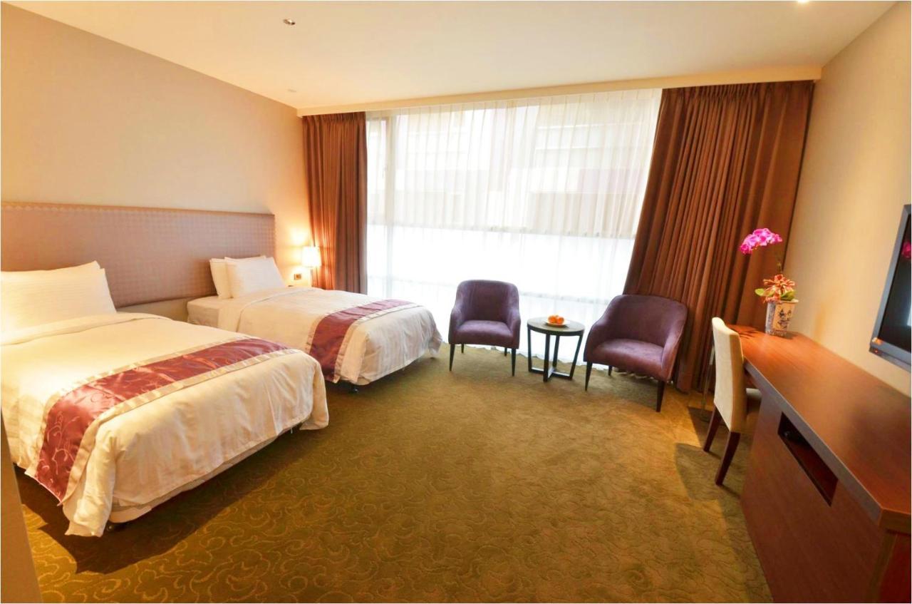 Hotel Formosa Caotun Bagian luar foto