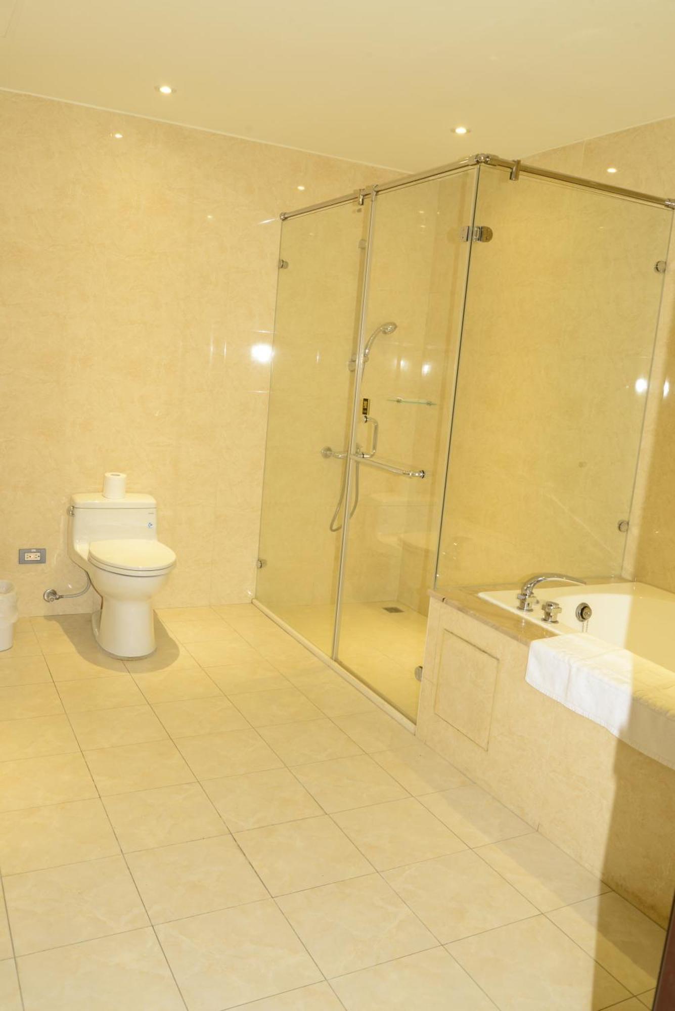 Hotel Formosa Caotun Bagian luar foto
